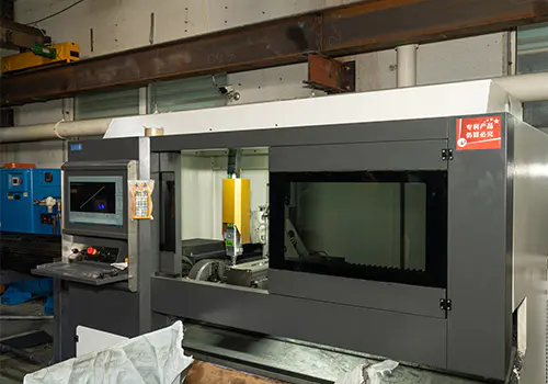 Straight tube laser cutting machine 